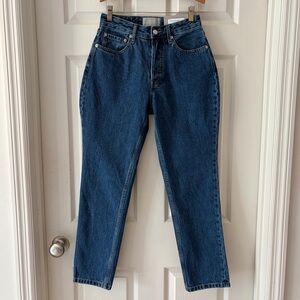 Everlane The Curvy '90s Cheeky Straight Jean
